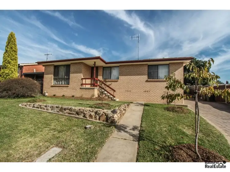 14 Patterson Place, Kelso NSW 2795