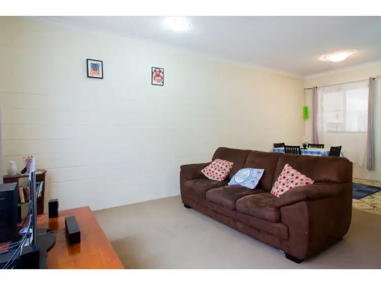 Third view of Homely flat listing, 2/16 Cowley Street, West End QLD 4810