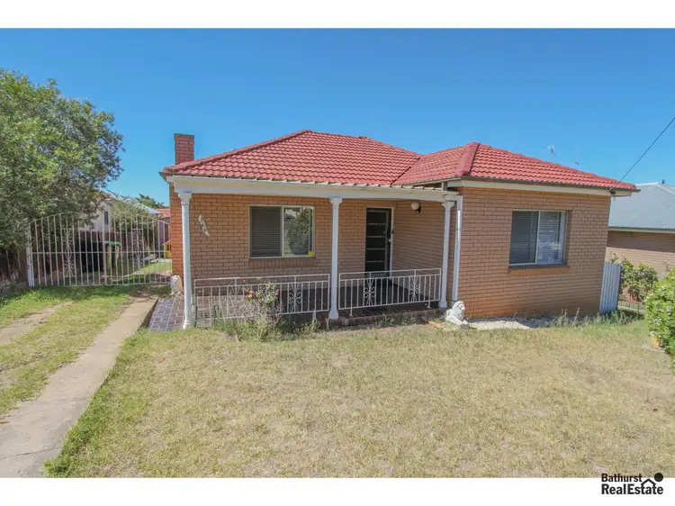 366 Peel Street, Bathurst NSW 2795