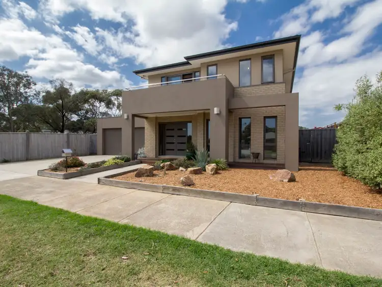 24 Gomms Road, Somerville VIC 3912