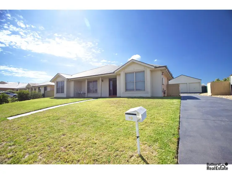 Main view of Homely house listing, 19 James Barnet Drive, Kelso NSW 2795