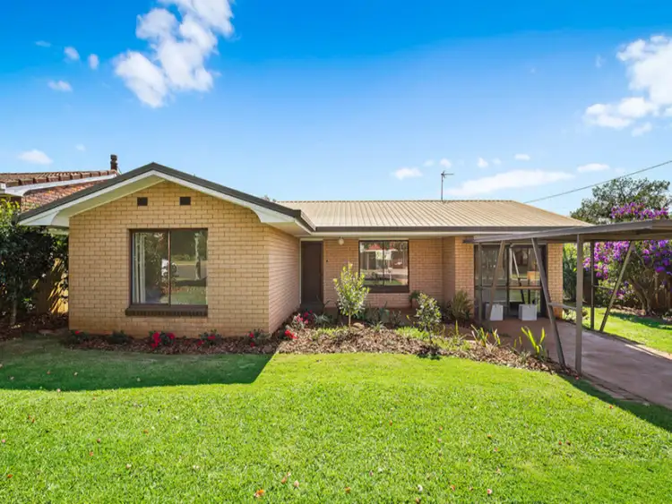 5 Aster Street, Centenary Heights QLD 4350
