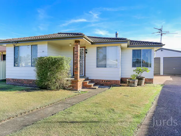 11 Balmoral Avenue, Cessnock NSW 2325