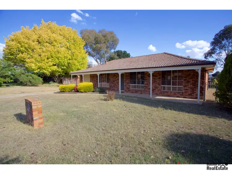 12 Cambewarra Court, Kelso NSW 2795