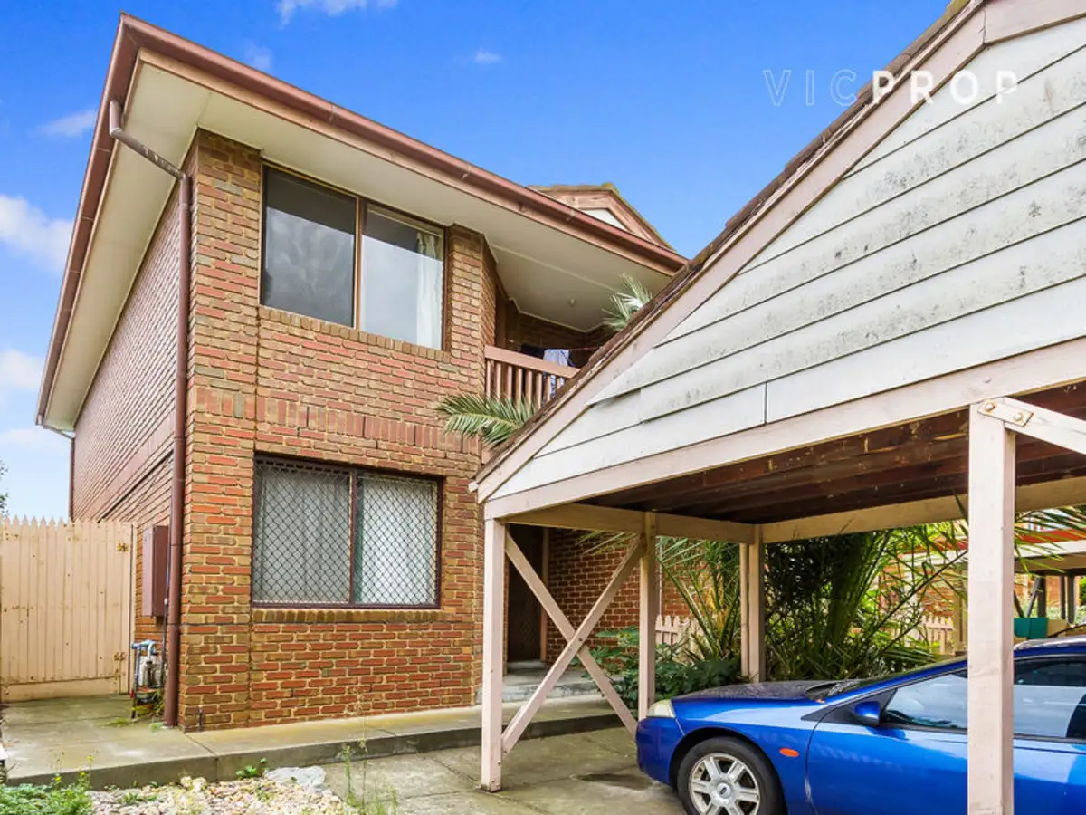 Main view of Homely house listing, 10 Jamieson Avenue, Footscray VIC 3011