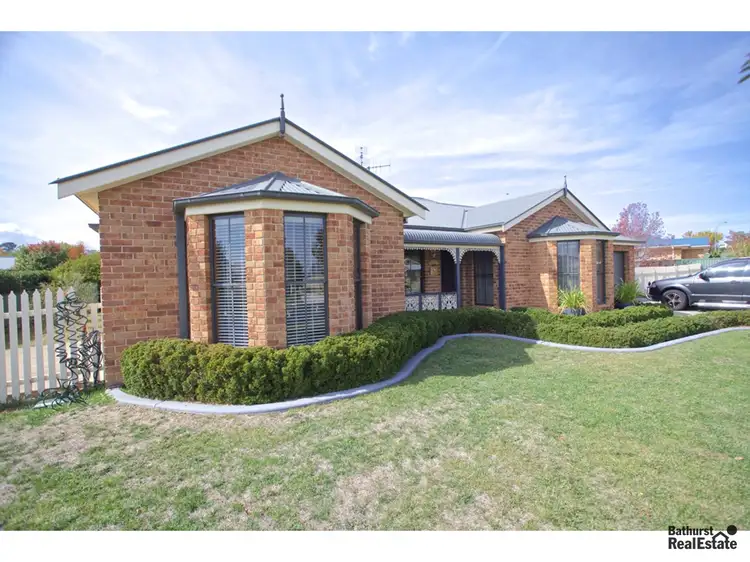45 Hughes Street, Kelso NSW 2795