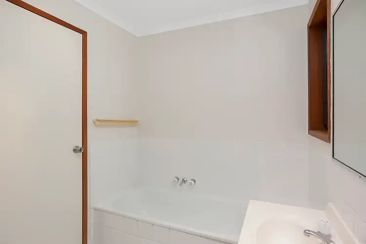 Sixth view of Homely unit listing, 1/19 Gumbeel Court, Highland Park QLD 4211