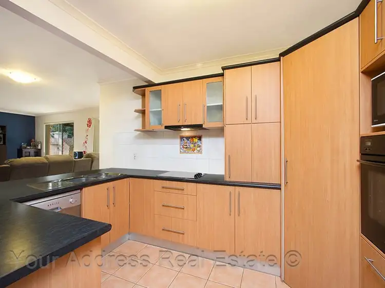 16 Conifer Street, Hillcrest QLD 4118