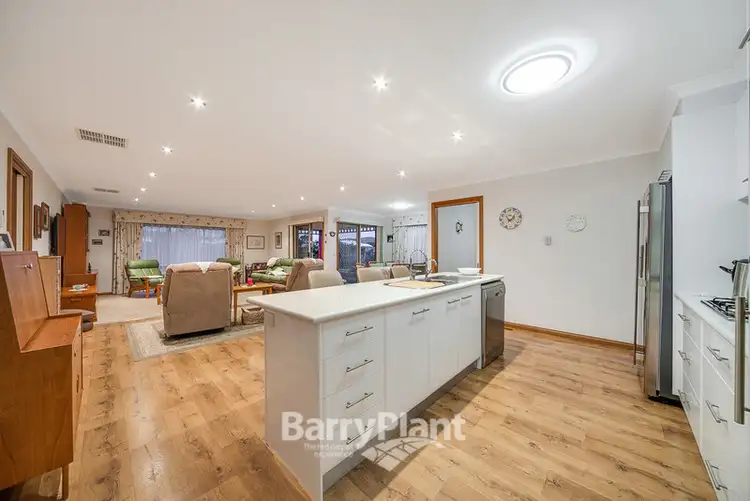 Fifth view of Homely house listing, 7 Olivia Court, Pakenham VIC 3810
