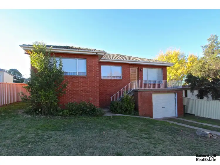 5 West Street, Bathurst NSW 2795