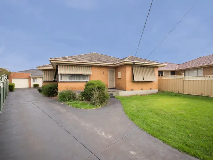 18 Penn Court, Fawkner VIC 3060