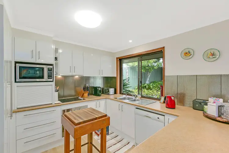 Fifth view of Homely unit listing, 1/10 Gumbeel Court, Highland Park QLD 4211