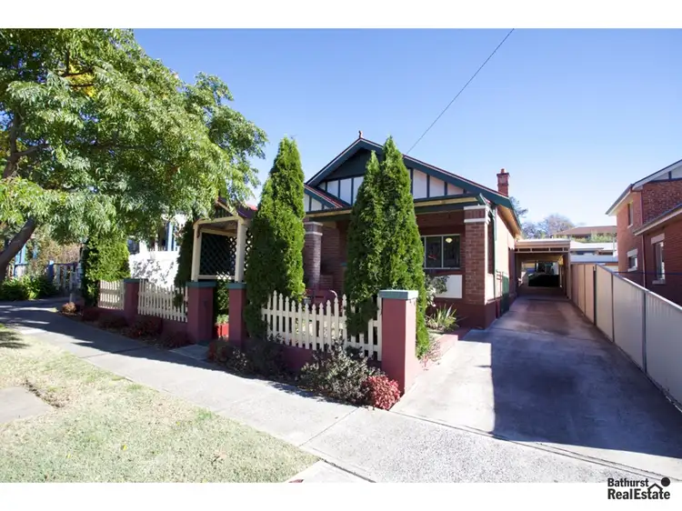 203 Stewart Street, Bathurst NSW 2795