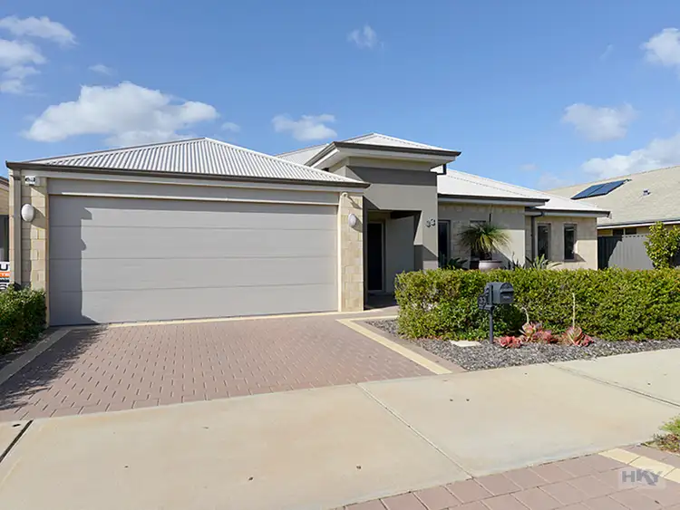 33 Cinnabar Bend, Aveley WA 6069