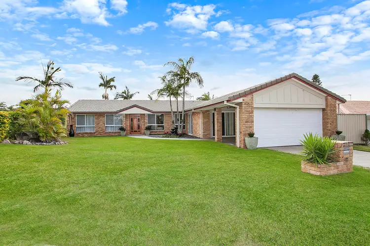 11 Parklane Place, Highland Park QLD 4211