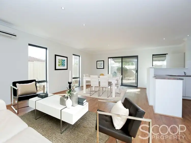 1F Kitchener Road, Melville WA 6156