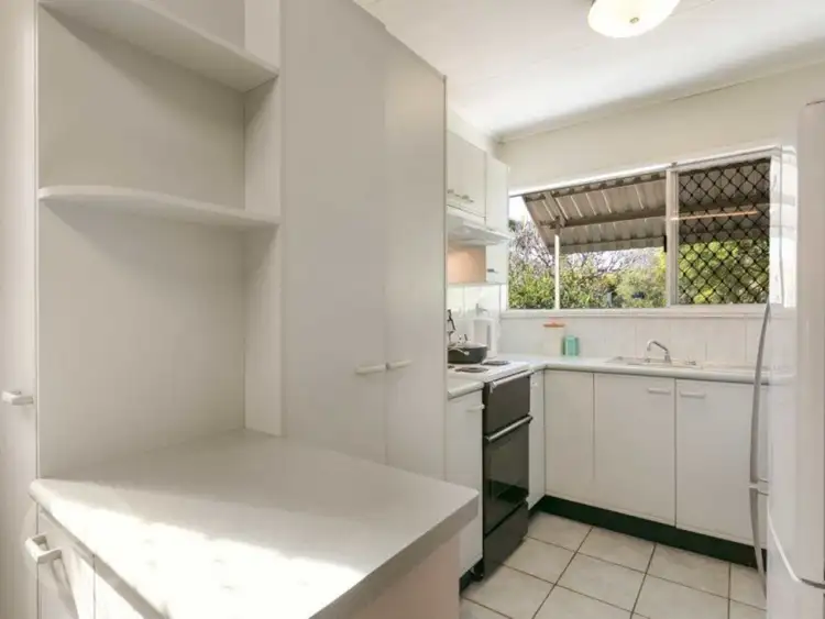 Fifth view of Homely house listing, 8 Muirlea Street, Oxley QLD 4075