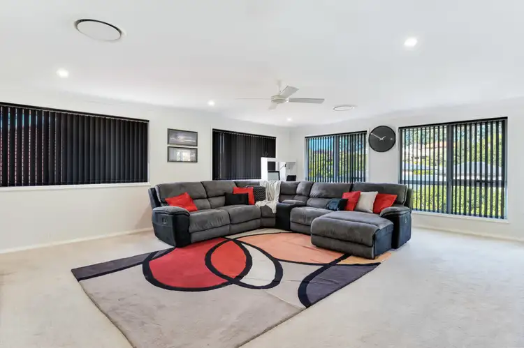 Fourth view of Homely house listing, 10 Finlay Crescent, Ourimbah NSW 2258