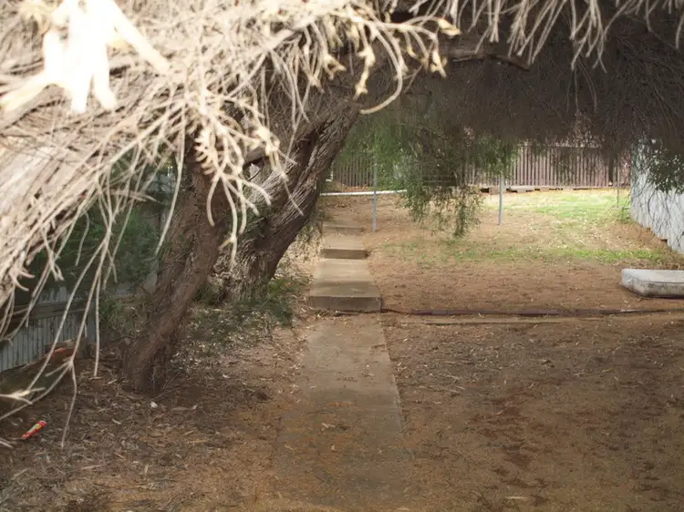 Sixth view of Homely block of units listing, 1,2 and 3/91 Twynam, Narrandera NSW 2700