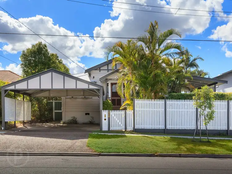 240 Long Street East, Graceville QLD 4075