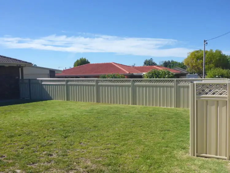 Fifth view of Homely unit listing, 25A Chaplin Street, Castletown WA 6450