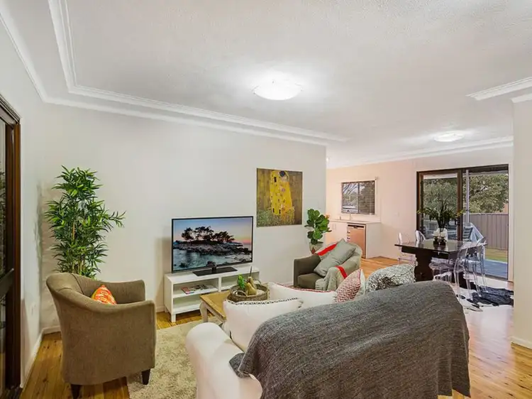 4 Leawarra Street, Wilsonton QLD 4350