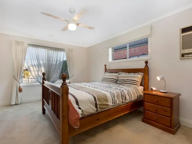 Fifth view of Homely house listing, 8 Red Oak Terrace, Lyndhurst VIC 3975