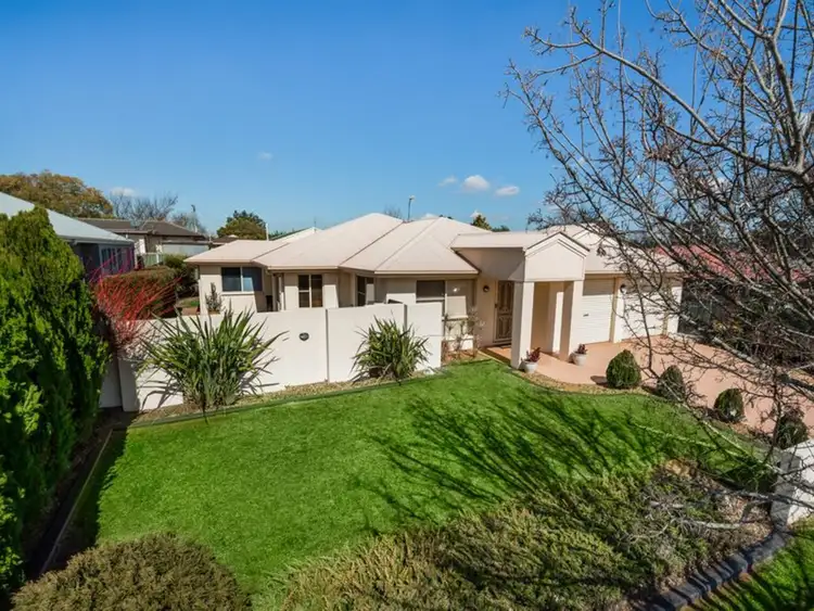 26 Sweetapple Crescent, Centenary Heights QLD 4350