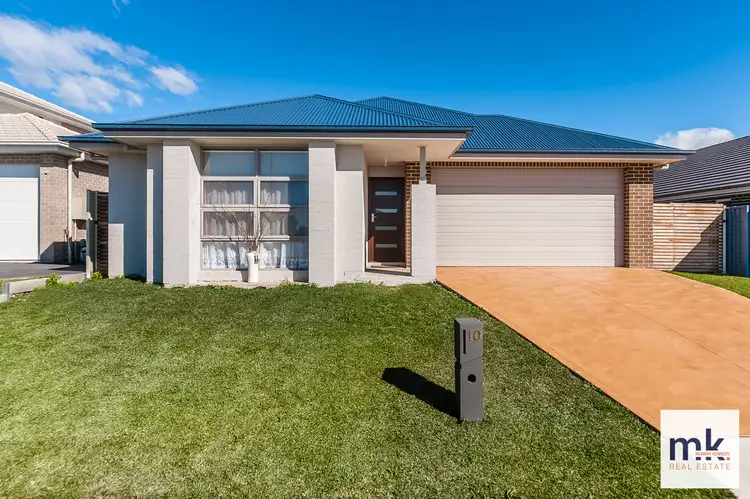 10 Atlee Street, Oran Park NSW 2570