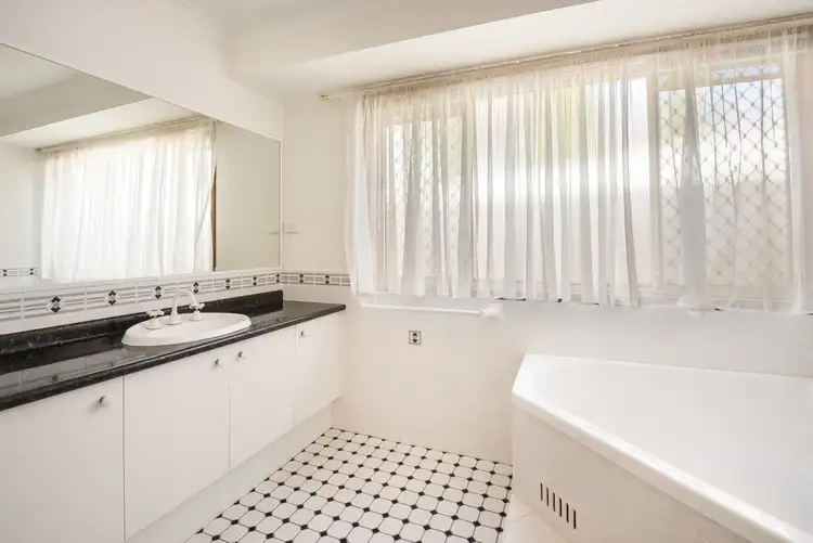 Sixth view of Homely house listing, 5 Severn Close, Erina NSW 2250