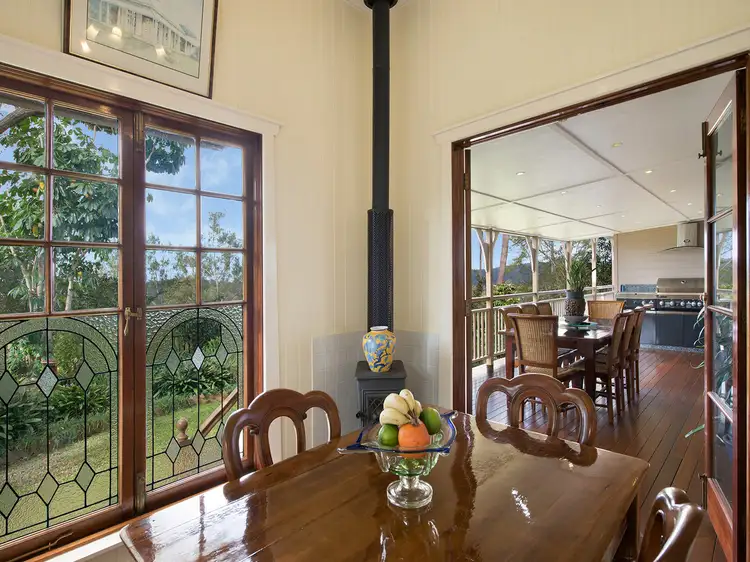 35 Woodview Street, Samford Valley QLD 4520