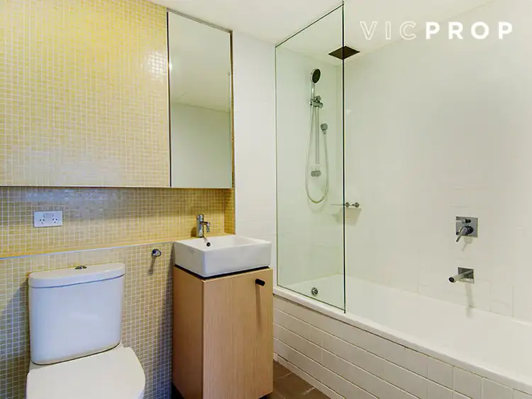 Fifth view of Homely apartment listing, 1808/152 Sturt Street, Southbank VIC 3006