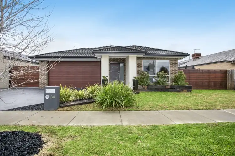 34 Saltbreeze Boulevard, Armstrong Creek VIC 3217