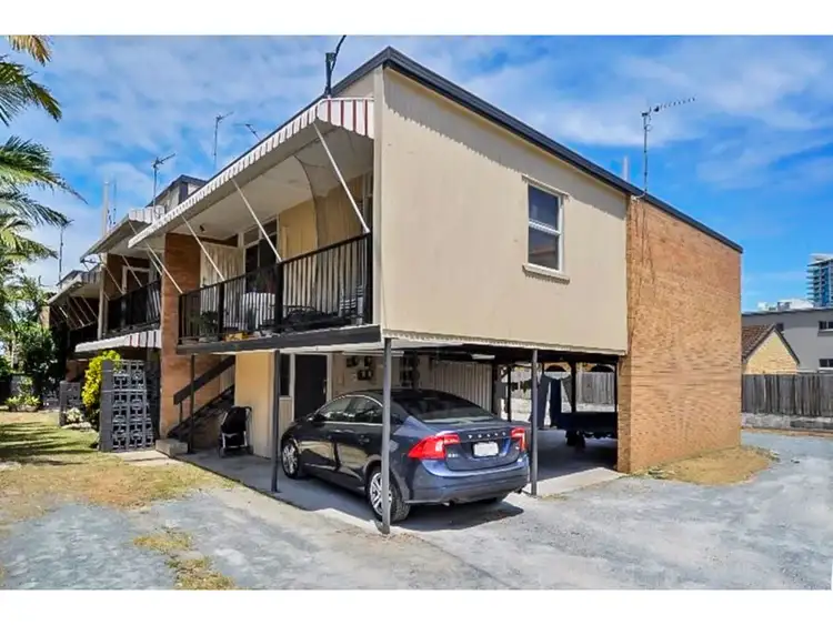 2/107a Frank Street, Labrador QLD 4215