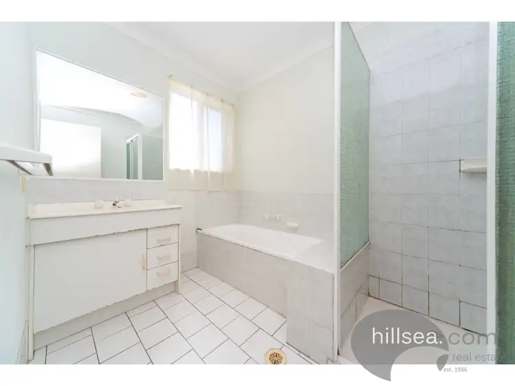 Fifth view of Homely semi-detached listing, 2/10 Jannie Court, Labrador QLD 4215