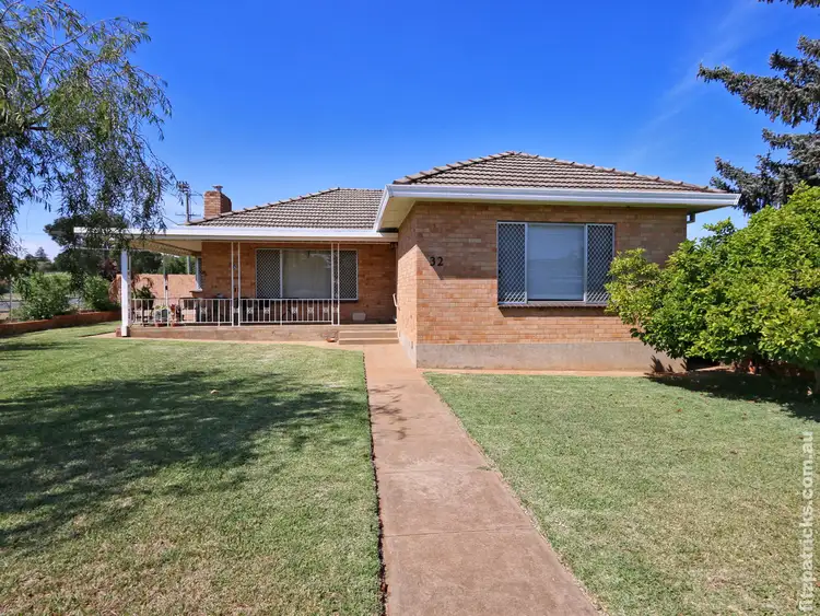 Main view of Homely house listing, 32 Walteela Avenue, Mount Austin NSW 2650