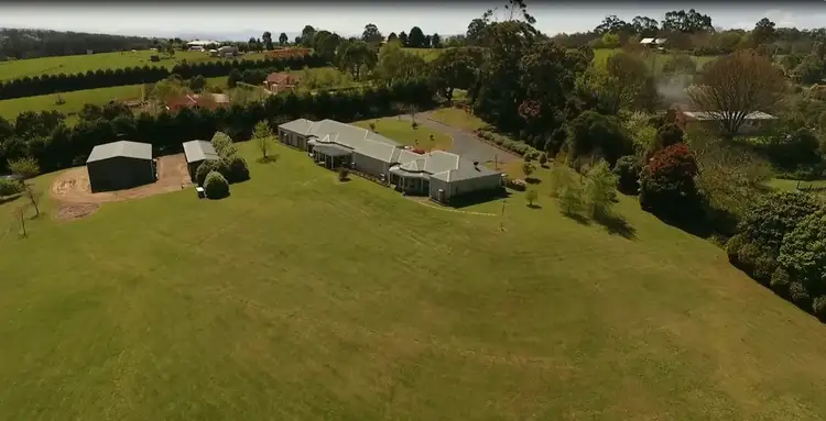 17 Ford Road, Emerald VIC 3782