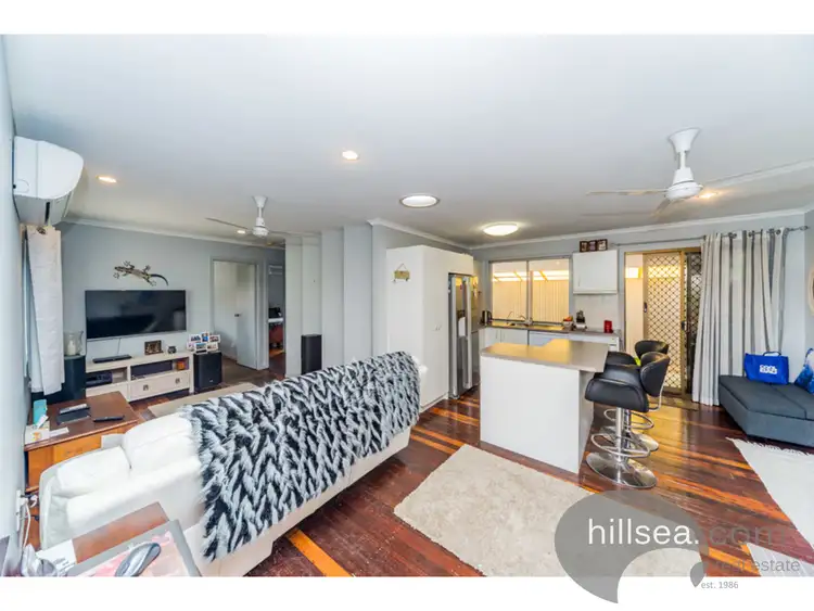 1/4 Kenmar Street, Labrador QLD 4215