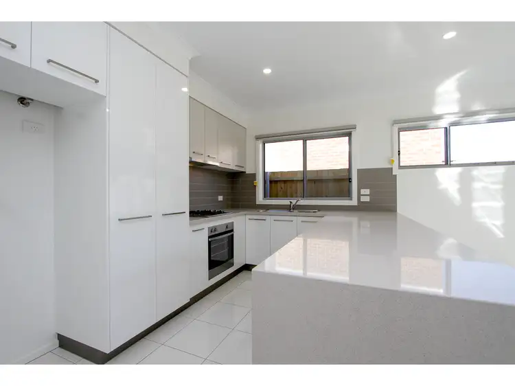 Fourth view of Homely townhouse listing, 2/139 Reeve Street, Sale VIC 3850