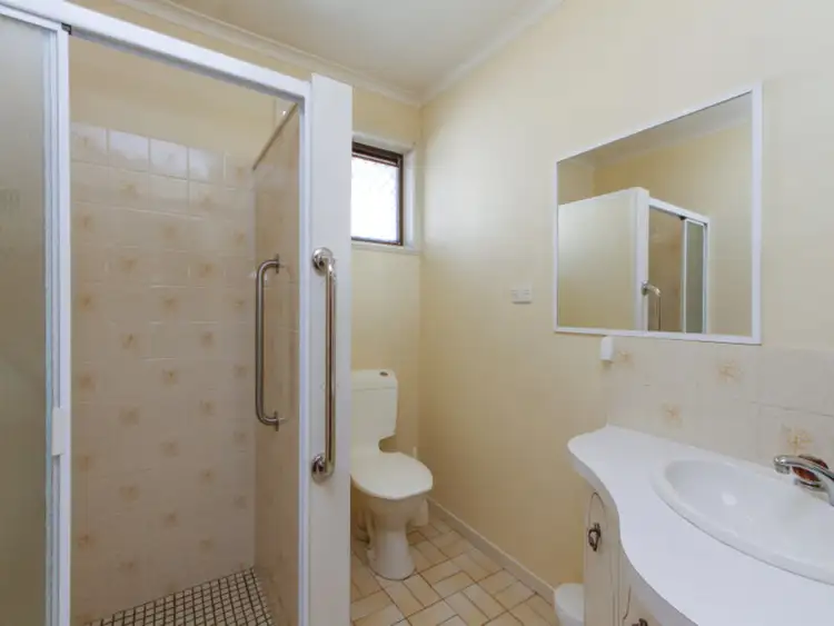 Sixth view of Homely unit listing, 1/195 Macarthur Street, Sale VIC 3850