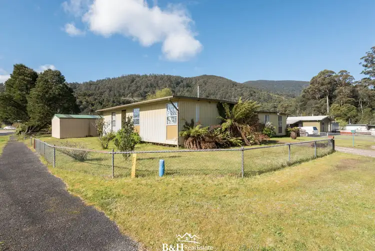 1 Waratah Drive, Rosebery TAS 7470