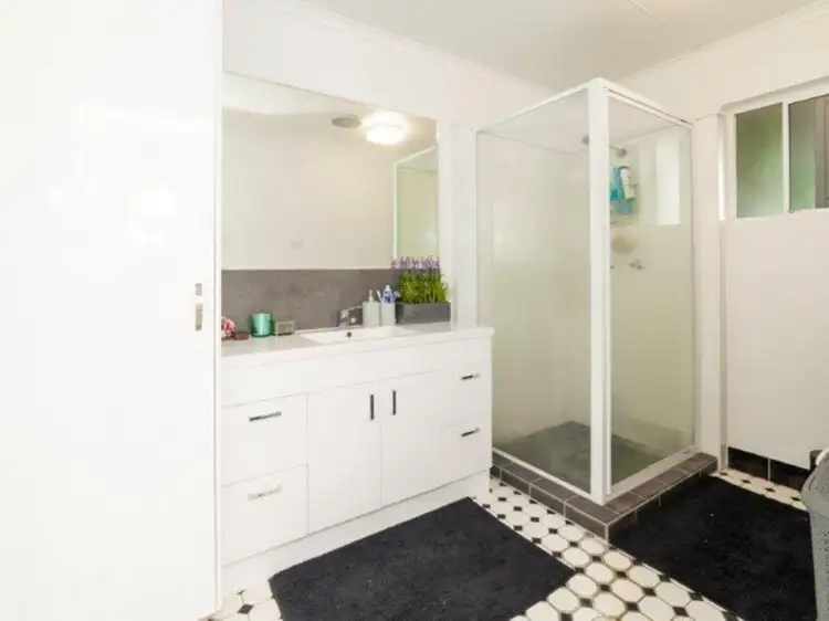 Fourth view of Homely house listing, 4 Shaw's Avenue, Halifax QLD 4850