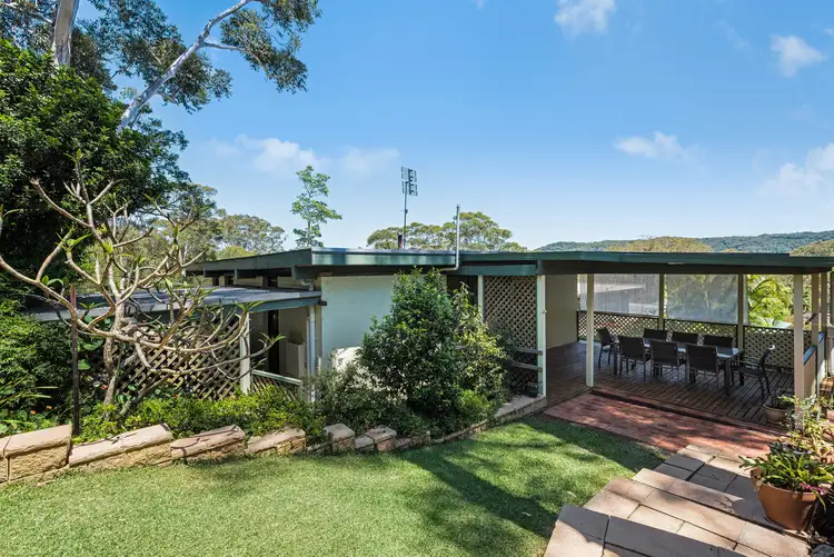 9 Bouvardia Street, Niagara Park NSW 2250