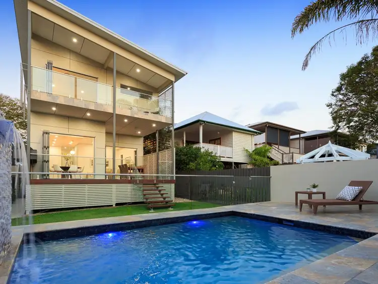 30 Park Road, Graceville QLD 4075