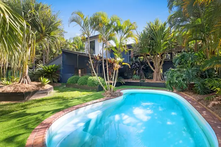 Fourth view of Homely house listing, 4 Toukley Court, Highland Park QLD 4211