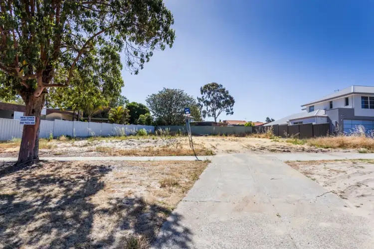 22A Moolyeen Road, Mount Pleasant WA 6153
