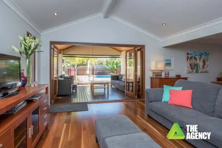 Fourth view of Homely house listing, 7 Carbridge Way, Duncraig WA 6023
