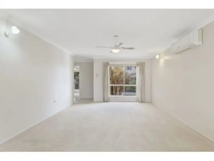 Sixth view of Homely semi-detached listing, 2/3 Rita-May Court, Taranganba QLD 4703
