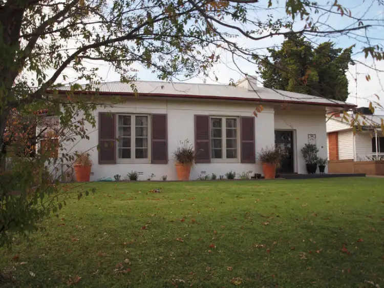 99 Bolton Street, Narrandera NSW 2700