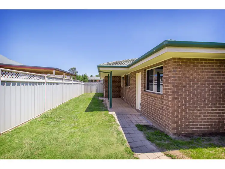 Seventh view of Homely house listing, 6 Pickering Place, Wodonga VIC 3690